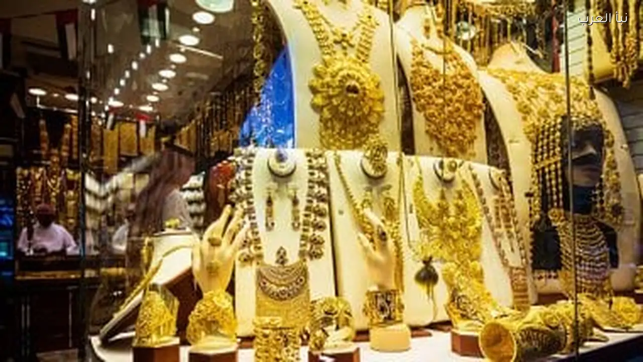 أسعار الذهب في الإمارات تتراجع صباح السبت بسبب الضغوط العالمية